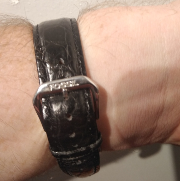 🔥Limited Edition Fossil Paper Boy Watch.🔥 - Picture 5 of 6